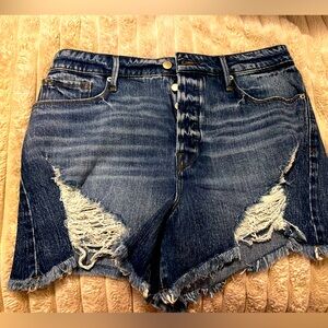 Good American- Bombshell Shorts